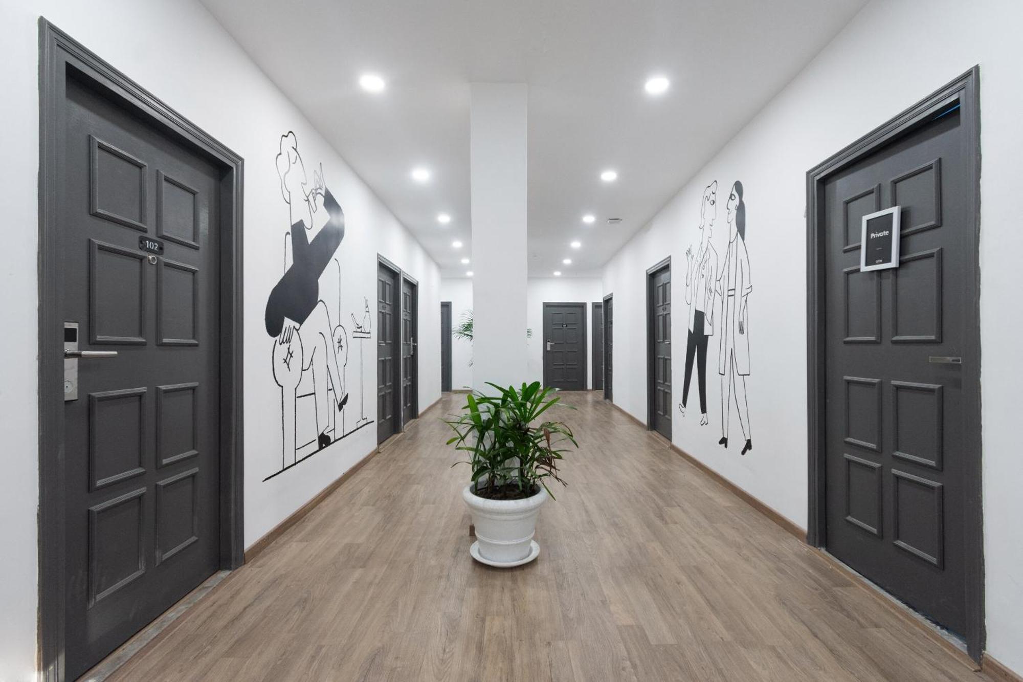 Townhouse Hotel Mannat International Колката Екстериор снимка